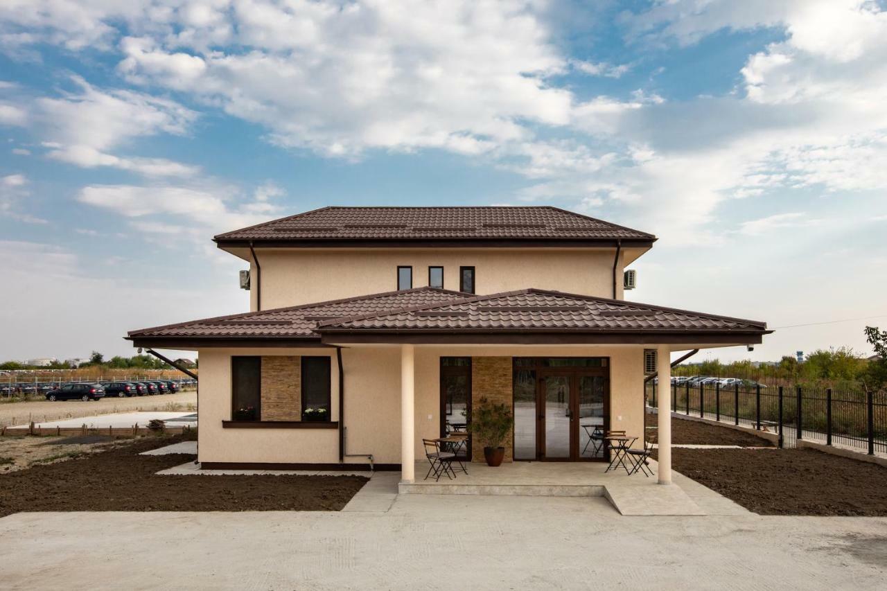 Hotel Airport House Otopeni Exterior foto